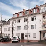Mit 4 Betten Im Stadtzentrum Von Paderborn